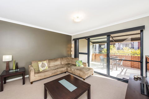 Subiaco Emporium Apartment - Accommodation Yamba 13