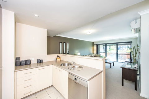 Subiaco Emporium Apartment - Accommodation Yamba 14