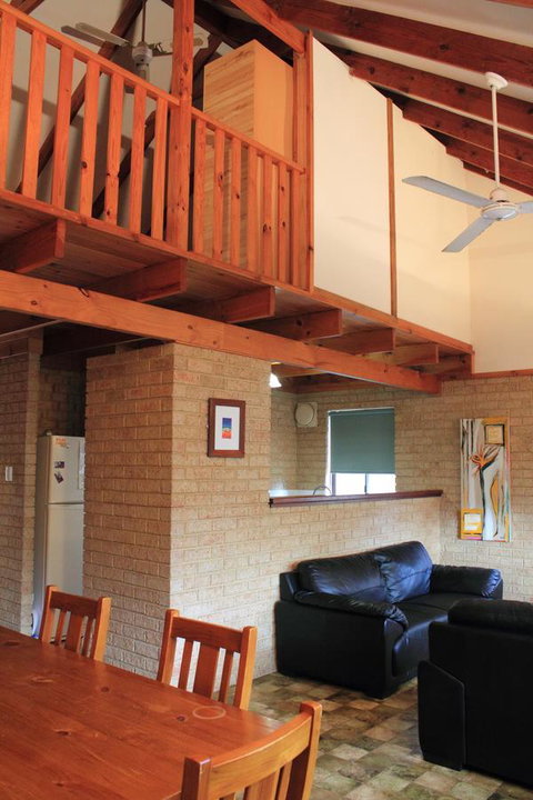 Kestrel Chalets - Accommodation Yamba 16