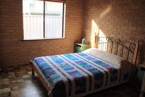 Kestrel Chalets - Accommodation Yamba 12