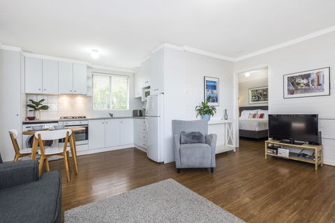 Hensman 10 - Accommodation Yamba 8
