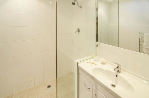 Seahaven - Accommodation Yamba 12