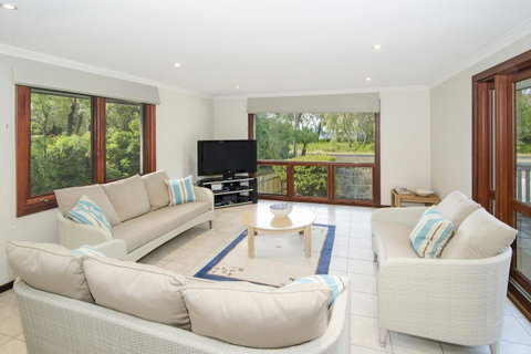 Seahaven - Accommodation Yamba 11