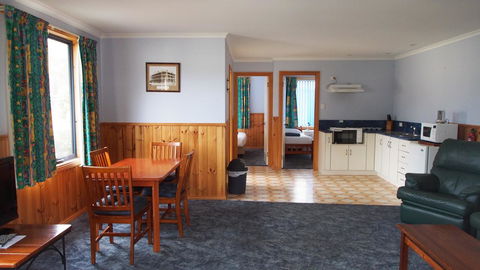 Strahan Retreat Holiday Park - Accommodation Yamba 15