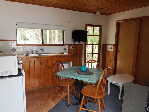 Strahan Retreat Holiday Park - Accommodation Yamba 14