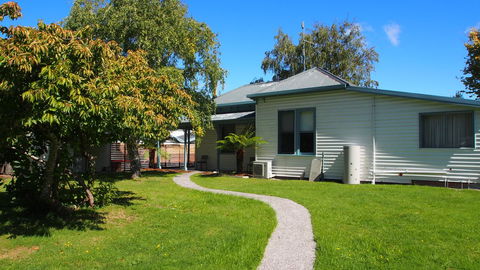 Strahan Retreat Holiday Park - Accommodation Yamba 13