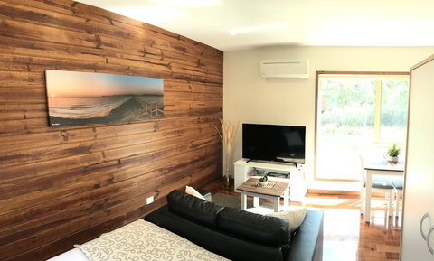 Loma Cottages - Accommodation Yamba 2