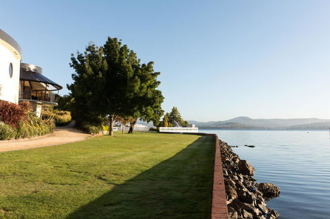 Wrest Point - Accommodation Yamba 1