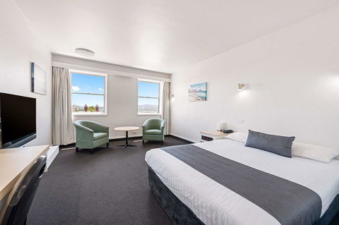 Coach House Launceston - Accommodation Yamba 5