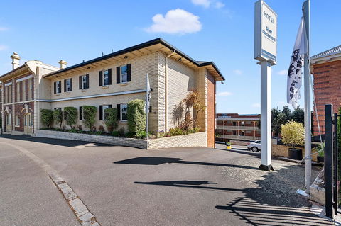 Coach House Launceston - Accommodation Yamba 0