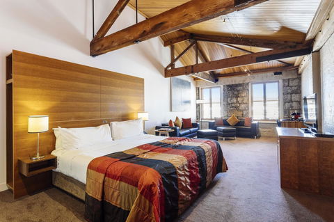 The Henry Jones Art Hotel - Accommodation Yamba 6
