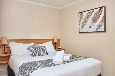 Elphin Serviced Apartments - Accommodation Yamba 4