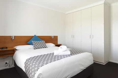 Elphin Serviced Apartments - Accommodation Yamba 25