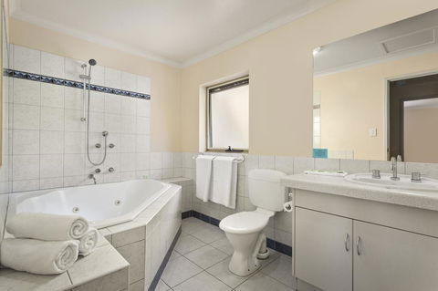 Elphin Serviced Apartments - Accommodation Yamba 37