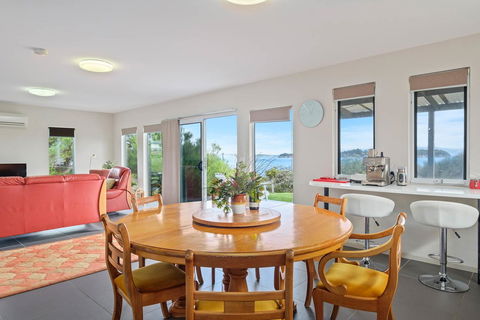 Manfield Seaside Bruny Island - Accommodation Yamba 6