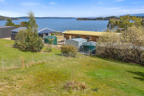 Omaroo Cottage Bruny Island - Accommodation Yamba 13
