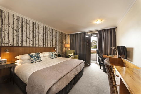 The Waterfront Wynyard - Accommodation Yamba 0