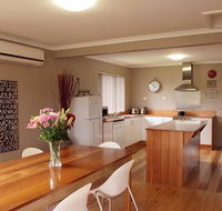 Pinestumps Holiday Home - Accommodation Yamba