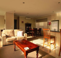 Hobart Villa - Accommodation Yamba