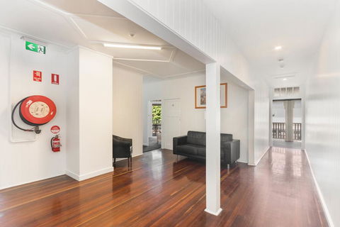 Newmarket Hotel - Accommodation Yamba 3