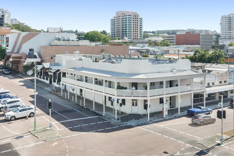 Newmarket Hotel - Accommodation Yamba 0