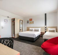 Nightcap at Camp Hill Hotel - Accommodation Yamba