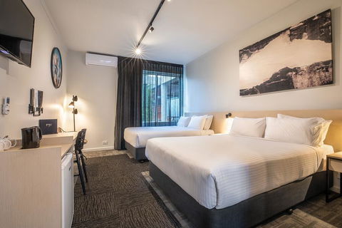 Nightcap At Commercial Hotel - Accommodation Yamba 1