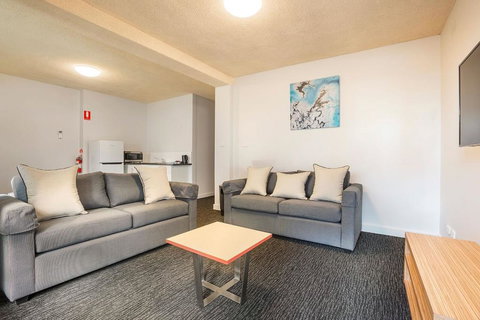 Nightcap At Waltzing Matilda Hotel - Accommodation Yamba 2