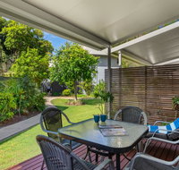 Noosa Entrance 2 bedroom Garden Side Townhouse. - Accommodation Yamba