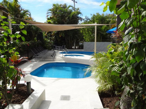 Noosa Gardens Riverside Resort - Accommodation Yamba 0