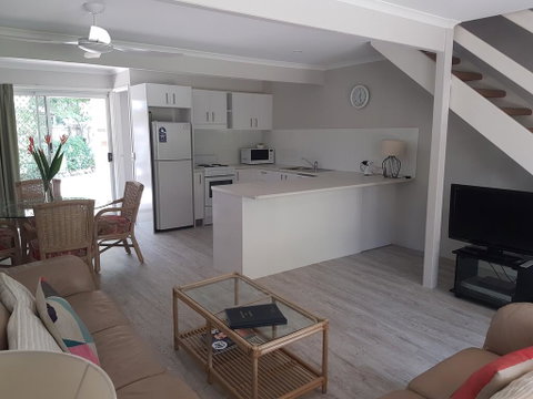 Noosa Gardens Riverside Resort - Accommodation Yamba 1