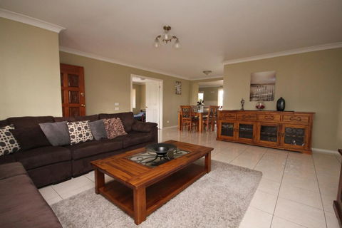 NORTH HEAVEN STATION 28 Alma St, North Haven - Accommodation Yamba 0