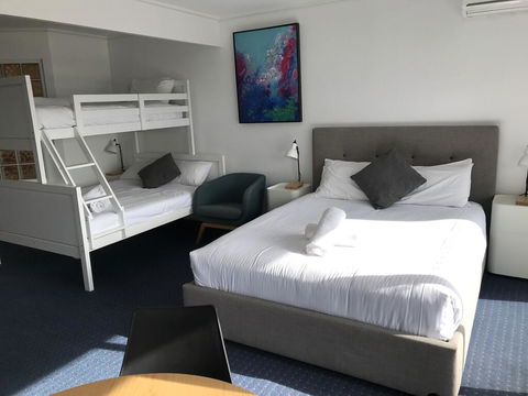 North Pier Hotel - Accommodation Yamba 3