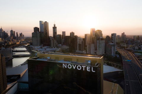 Novotel Melbourne South Wharf - Accommodation Yamba 2