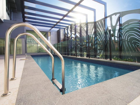 Oaks Gladstone Grand Hotel - Accommodation Yamba 0