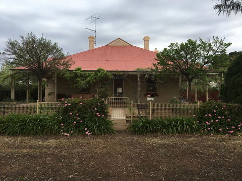 Oakwood Cottage - Accommodation Yamba 0