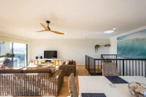 Oceanside - Accommodation Yamba 3