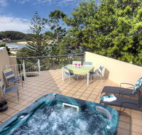oceanview 6 with rooftop terrace  spa - Accommodation Yamba