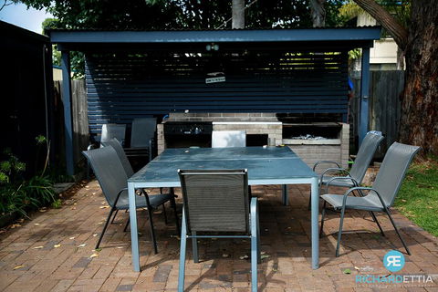 OceanWhispers Beach House - Accommodation Yamba 0