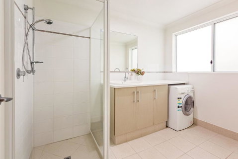 ON THE BEACH - Villa Over The Road From The Beach - Accommodation Yamba 3