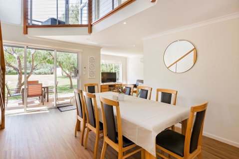 ON THE BEACH - Villa Over The Road From The Beach - Accommodation Yamba 1
