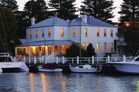 Oscars Waterfront Boutique Hotel - Accommodation Yamba 3