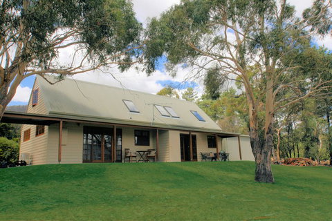 Otago Cottage - Accommodation Yamba 0