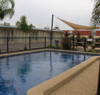 Overlander Hotel Motel - Accommodation Yamba