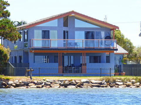 Palais DAmor @ Greenwell Point - Accommodation Yamba 0