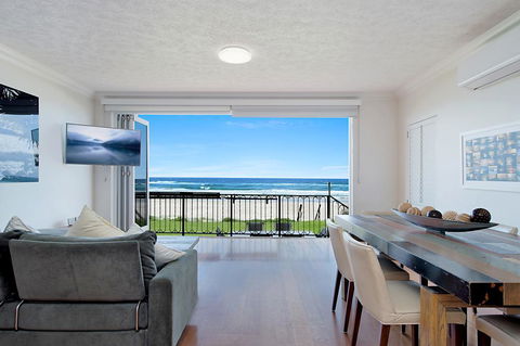 Palm Beach Beachfront Townhouse - Accommodation Yamba 0