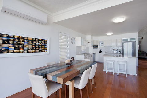 Palm Beach Beachfront Townhouse - Accommodation Yamba 3