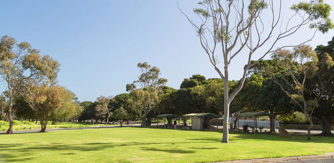 PALPERIPA - 23 Heathcote Street - Accommodation Yamba 3