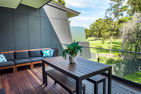 Pandanas Apartments 17A - Mollymook Beach - Accommodation Yamba 1