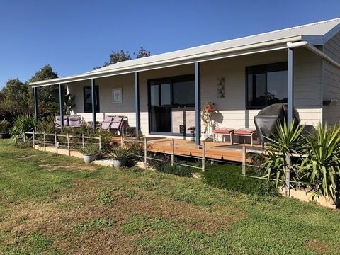 PANORAMA @ Lismar Lodge - Accommodation Yamba 0